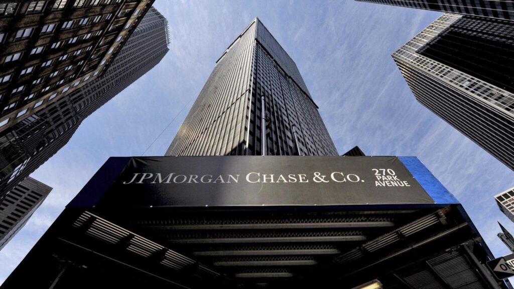 Прибуток JPMorgan не дотягнув до очікувань уперше з 2023 року, але банк підвищив прогноз доходів