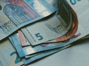 З 14 листопада для деяких ФОПів запрацюють нові ліміти на банківські перекази